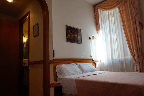 Green Hotel Roma Exterior foto